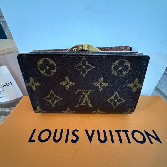 Louis Vuitton kiss lock Portefeuille Viennois canvas Monogram wallet - Picture 3 of 16